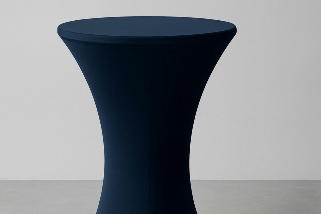 Stehtischhusse Luxor Marineblau – elegantes, repräsentatives Design.